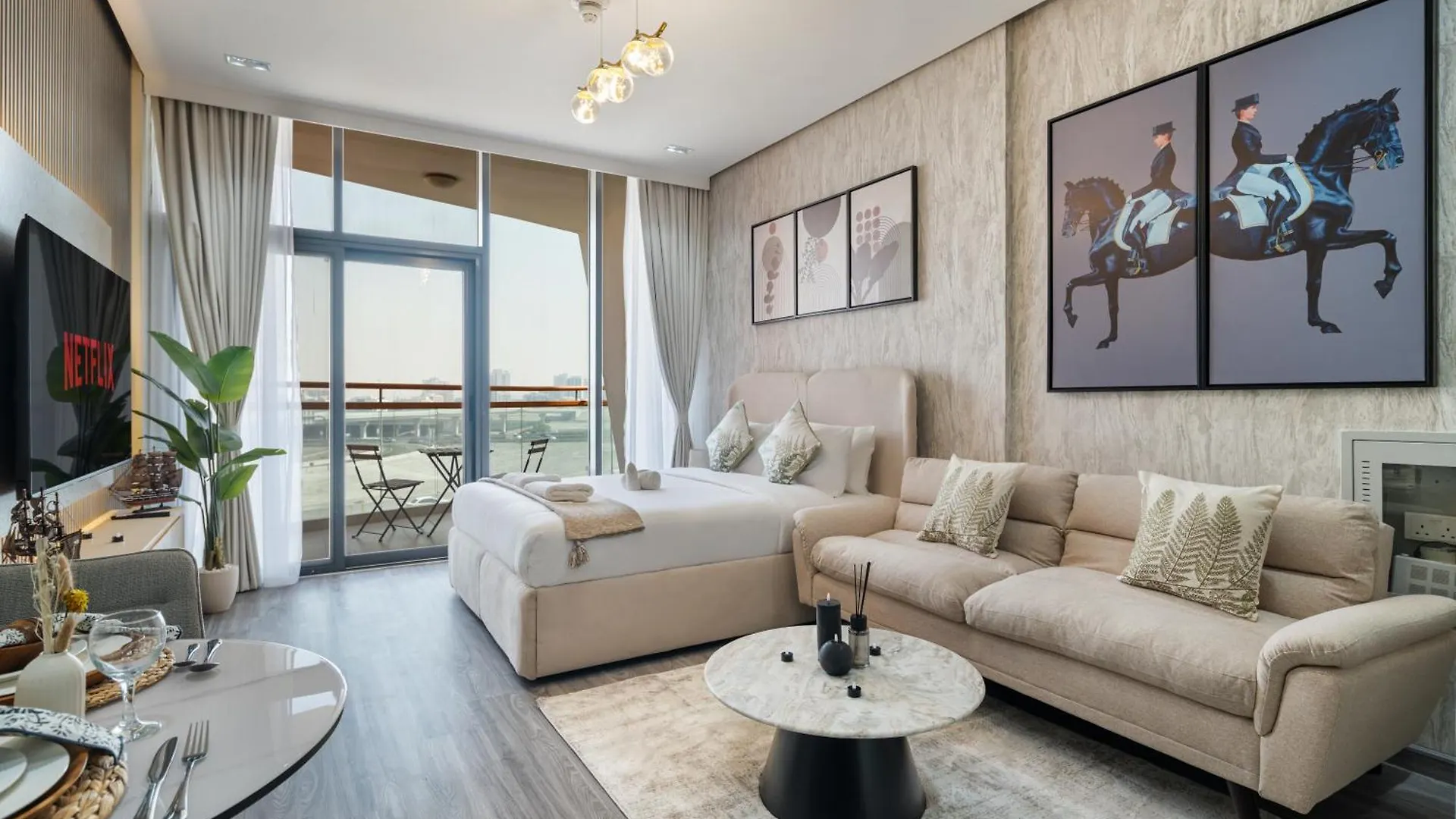 Trendy Studio Apartment In Binghatti Crystals Dubaj