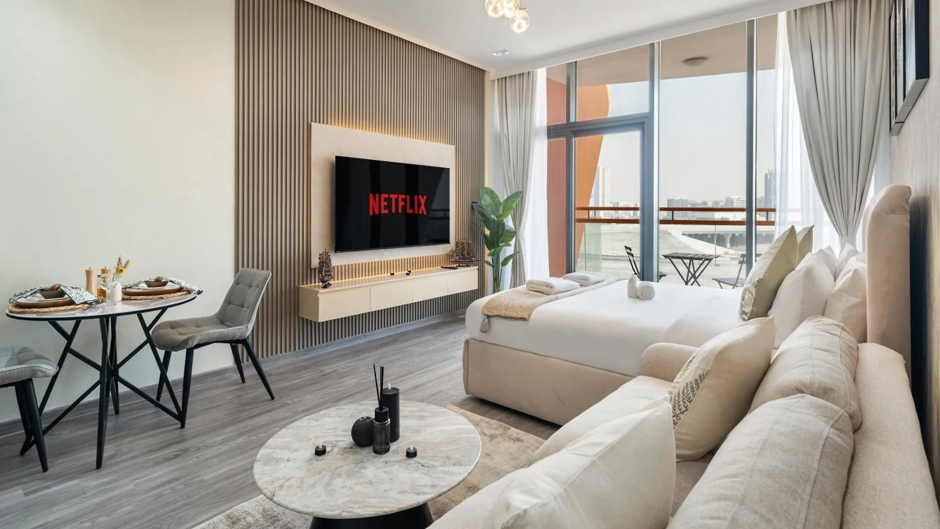 Trendy Studio Apartment In Binghatti Crystals Dubai United Arab Emirates