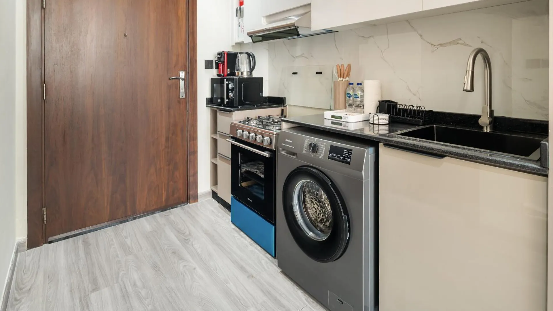 Trendy Studio Apartment In Binghatti Crystals Dubai United Arab Emirates