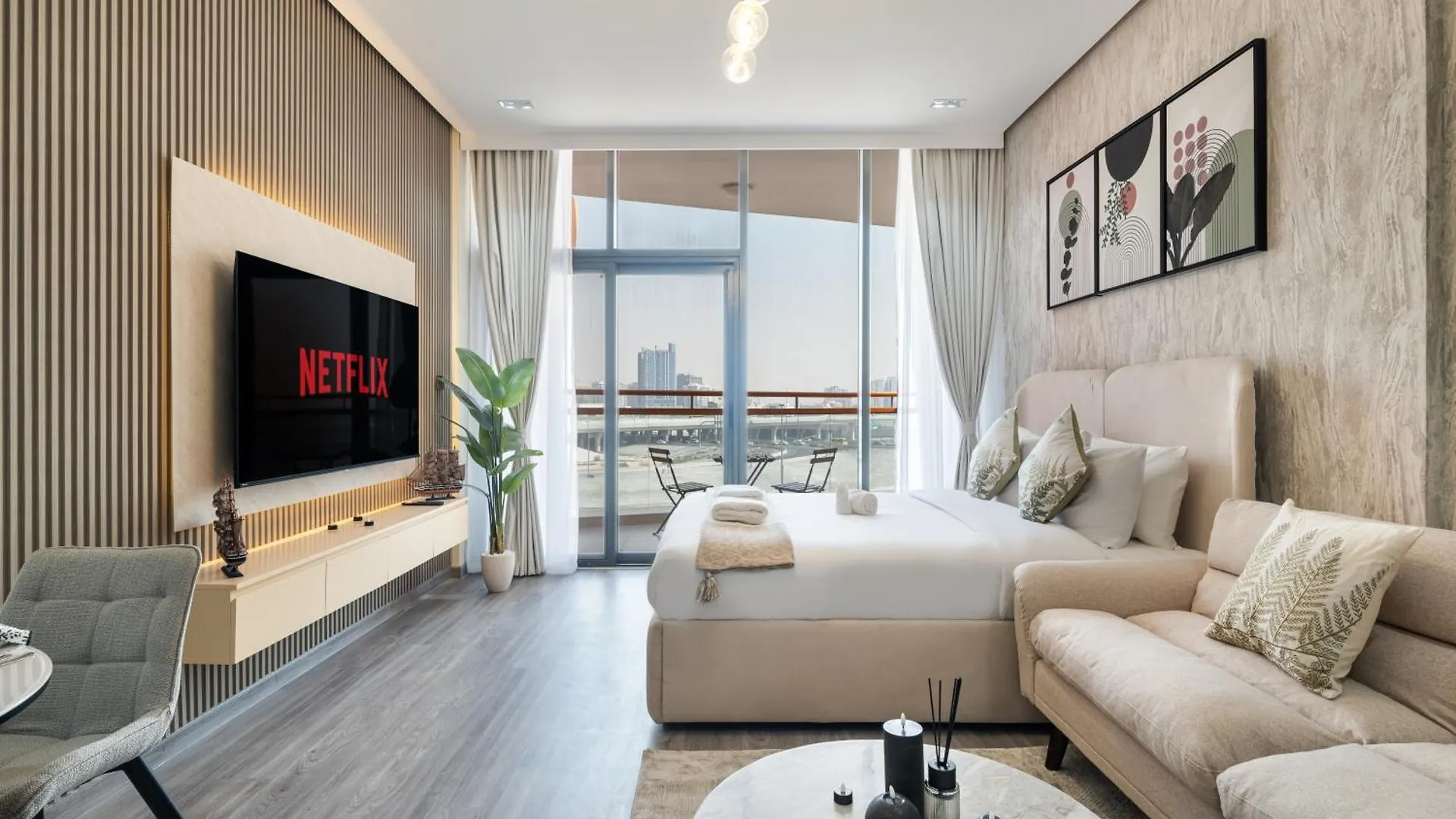 Trendy Studio Apartment In Binghatti Crystals Dubai United Arab Emirates